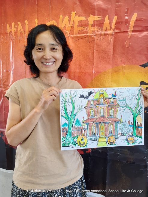 ハッピーハロウィンパーティー（英語特別授業）2023! Special English Class: the Happy Halloween Party 2023!  Okinawa Vocational School Life Jr College 沖縄 専門学校ライフジュニアカレッジ | Halloween decoration Photo 5
