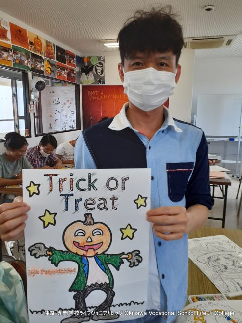 ハッピーハロウィンパーティー（英語特別授業）2023! Special English Class: the Happy Halloween Party 2023!  Okinawa Vocational School Life Jr College 沖縄 専門学校ライフジュニアカレッジ | Halloween decoration Photo 21