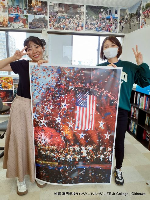 7月4日 一般生徒クラス活動 (2024) 4th of July poster finished