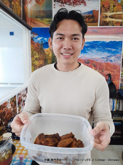 日本人学生のホームルームクラス活動「インターナショナルフードパーティー」は大成功でした！ Japanese students' homeroom class activity "The International Food Party" was a great success! Food7