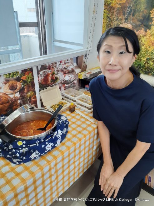 日本人学生のホームルームクラス活動「インターナショナルフードパーティー」は大成功でした！ Japanese students' homeroom class activity "The International Food Party" was a great success! Food6