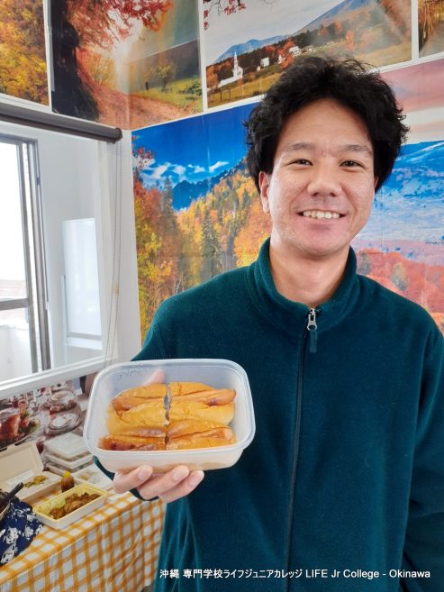日本人学生のホームルームクラス活動「インターナショナルフードパーティー」は大成功でした！ Japanese students' homeroom class activity "The International Food Party" was a great success! Food10