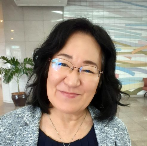 専門学校ライフジュニアカレッジの2025年度の教員陣をご紹介します！

専門学校ライフジュニアカレッジは、2025年度の教職員をご紹介できることを大変誇りに思っています。管理職、教員、そしてスタッフ全員が、専門学校ライフジュニアカレッジの学生の皆様をサポートするためにここにいます。専門学校ライフジュニアカレッジは2014年の開校以来、日本人学生と留学生の両方を教育し、サポートしてきました。私たち一同、2025年度が素晴らしい学年になることを楽しみにしています！皆で力を合わせ、頑張りましょう！




ENGLISH: 

Please meet the teachers at vocational school Life Jr College teachers for 2025!

Vocational school Life Jr College is very proud to introduce to you the 2025 faculty and staff. All of these administrators, teachers and staff are here to help all of the students at vocational school Life Jr College. Since 2014, vocational school Life Jr College has been educating and supporting both Japanese students and International students. All of us are looking forward to wonderful academic year in 2025! Let's all try to do our very best! Faculty and Staff 21