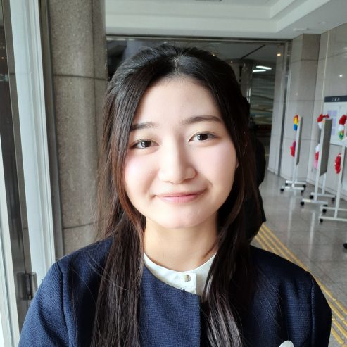 専門学校ライフジュニアカレッジの2025年度の教員陣をご紹介します！

専門学校ライフジュニアカレッジは、2025年度の教職員をご紹介できることを大変誇りに思っています。管理職、教員、そしてスタッフ全員が、専門学校ライフジュニアカレッジの学生の皆様をサポートするためにここにいます。専門学校ライフジュニアカレッジは2014年の開校以来、日本人学生と留学生の両方を教育し、サポートしてきました。私たち一同、2025年度が素晴らしい学年になることを楽しみにしています！皆で力を合わせ、頑張りましょう！




ENGLISH: 

Please meet the teachers at vocational school Life Jr College teachers for 2025!

Vocational school Life Jr College is very proud to introduce to you the 2025 faculty and staff. All of these administrators, teachers and staff are here to help all of the students at vocational school Life Jr College. Since 2014, vocational school Life Jr College has been educating and supporting both Japanese students and International students. All of us are looking forward to wonderful academic year in 2025! Let's all try to do our very best! Faculty and Staff 8