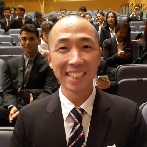 専門学校ライフジュニアカレッジの2025年度の教員陣をご紹介します！

専門学校ライフジュニアカレッジは、2025年度の教職員をご紹介できることを大変誇りに思っています。管理職、教員、そしてスタッフ全員が、専門学校ライフジュニアカレッジの学生の皆様をサポートするためにここにいます。専門学校ライフジュニアカレッジは2014年の開校以来、日本人学生と留学生の両方を教育し、サポートしてきました。私たち一同、2025年度が素晴らしい学年になることを楽しみにしています！皆で力を合わせ、頑張りましょう！




ENGLISH: 

Please meet the teachers at vocational school Life Jr College teachers for 2025!

Vocational school Life Jr College is very proud to introduce to you the 2025 faculty and staff. All of these administrators, teachers and staff are here to help all of the students at vocational school Life Jr College. Since 2014, vocational school Life Jr College has been educating and supporting both Japanese students and International students. All of us are looking forward to wonderful academic year in 2025! Let's all try to do our very best! Faculty and Staff 29